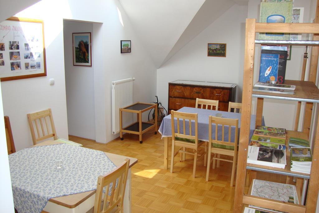 Bed And Breakfast Trnje Pivka Exterior foto